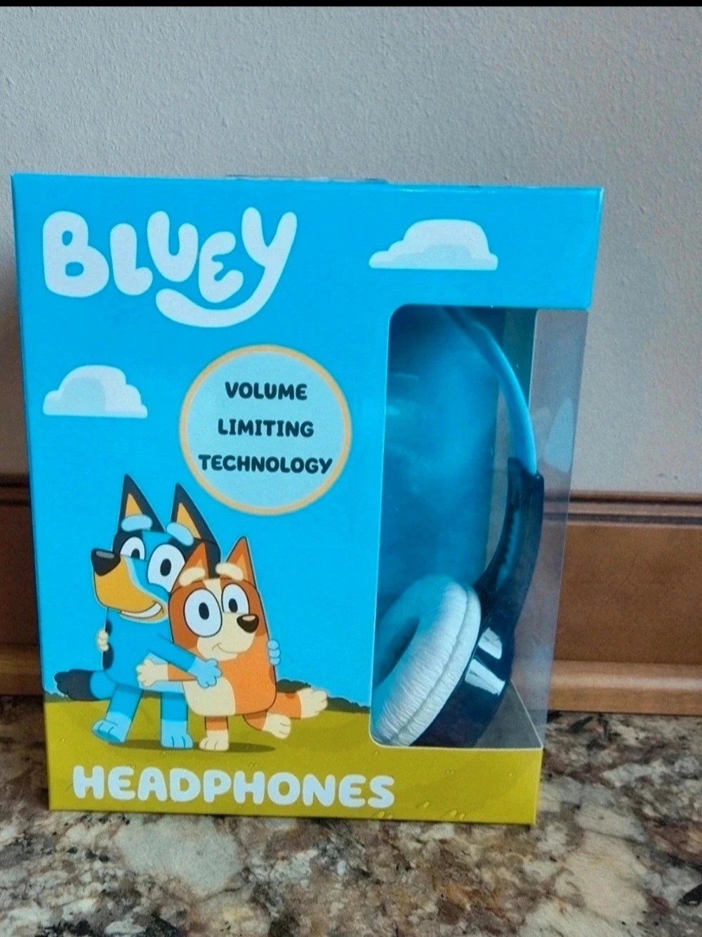 Bluey Volume-Limiting On-Ear Headphones — Blue